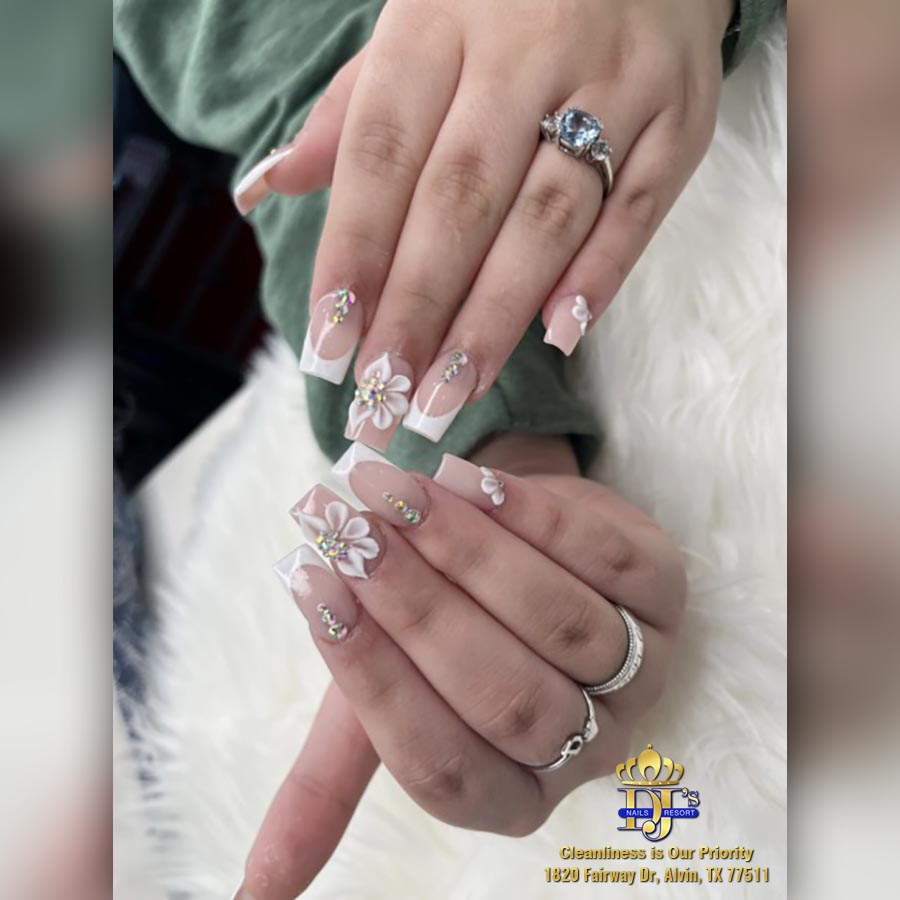 DJs-NAILS-RESORT-in-Alvin-TX-77511