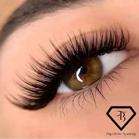 eyelash-extension-tina-beauty-in-springvale-south-vic-3172