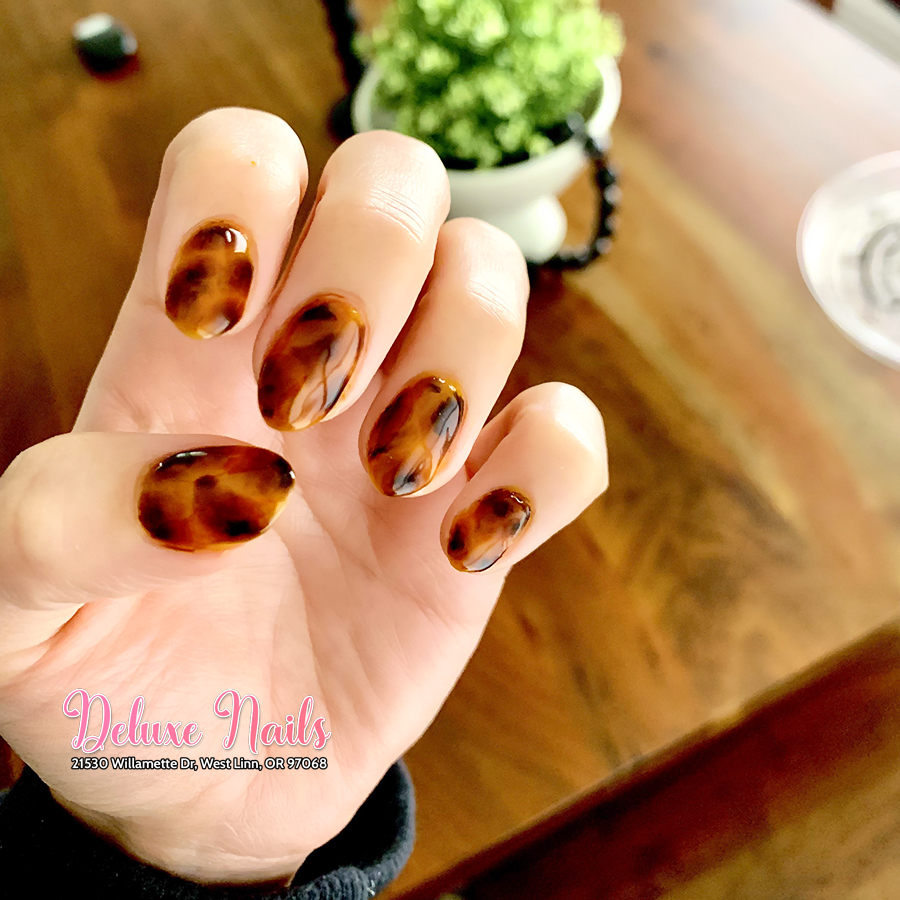 Deluxe Nails Salon In West Linn OR 97068_12_10
