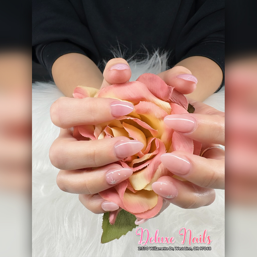 Deluxe Nails Salon In West Linn OR 97068_12_11