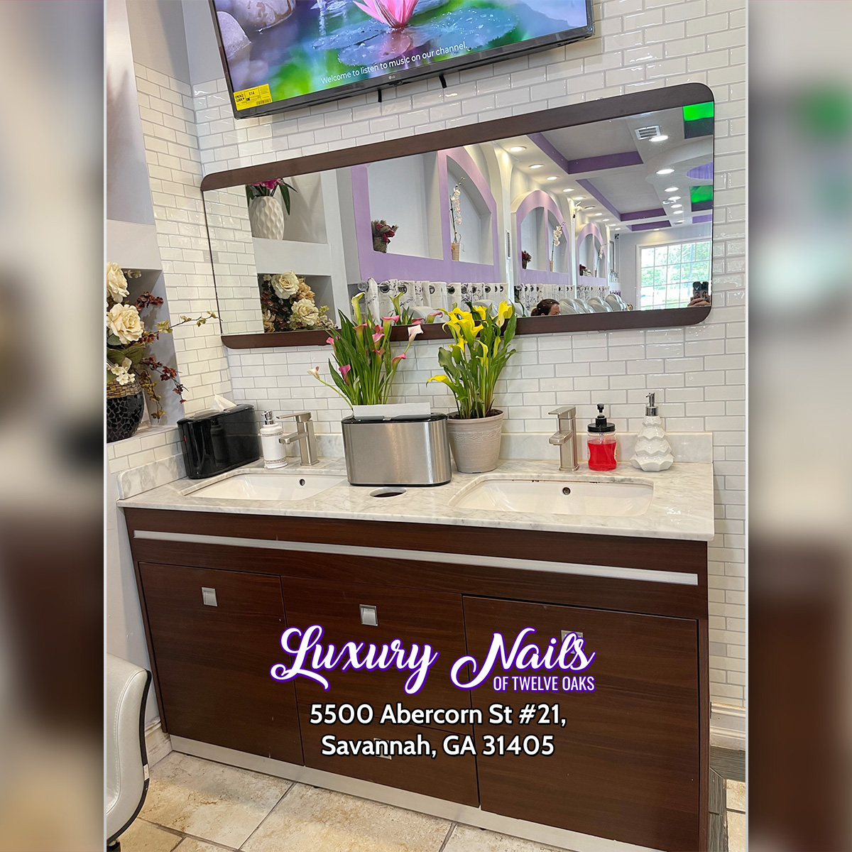 Luxury Nails of Twelve Oaks