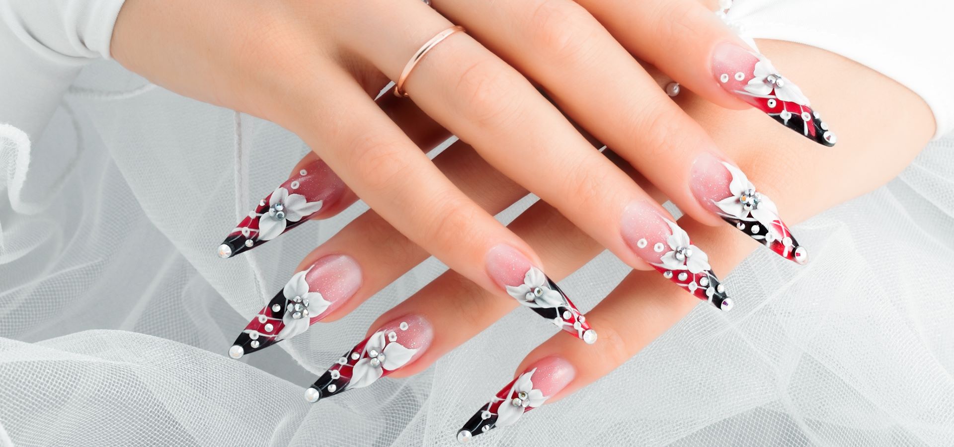 nails 1