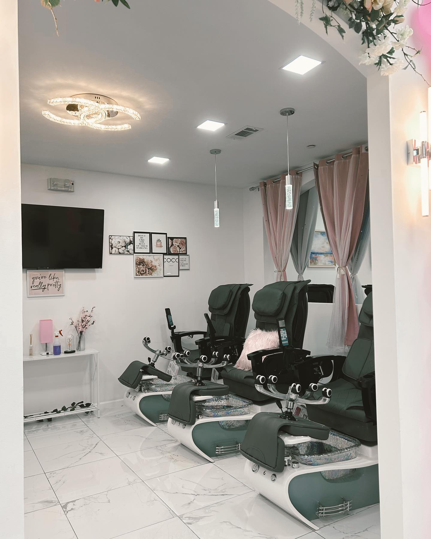 Pedicure Room 2