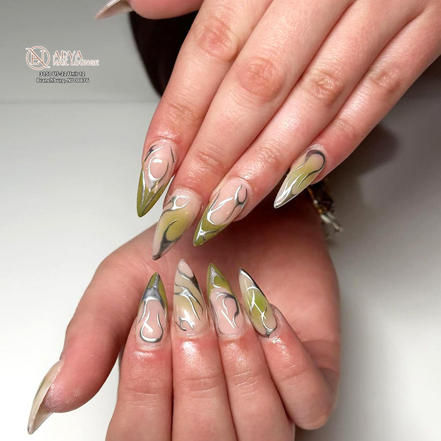 Trendy nail design