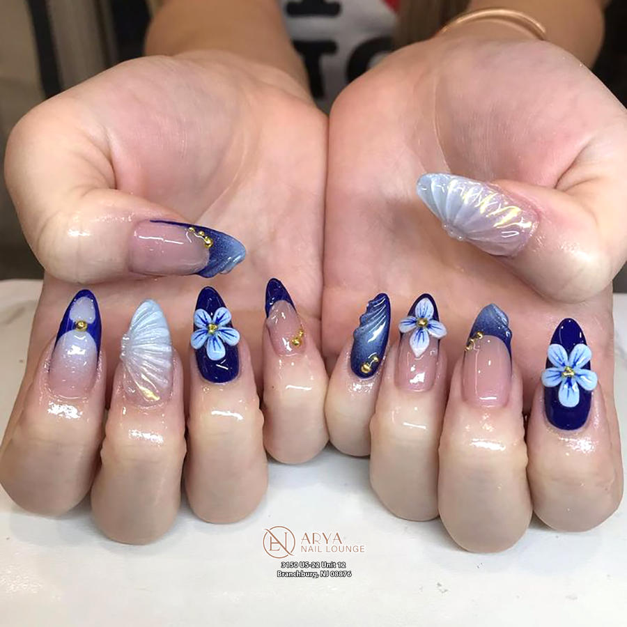 Trendy nail design