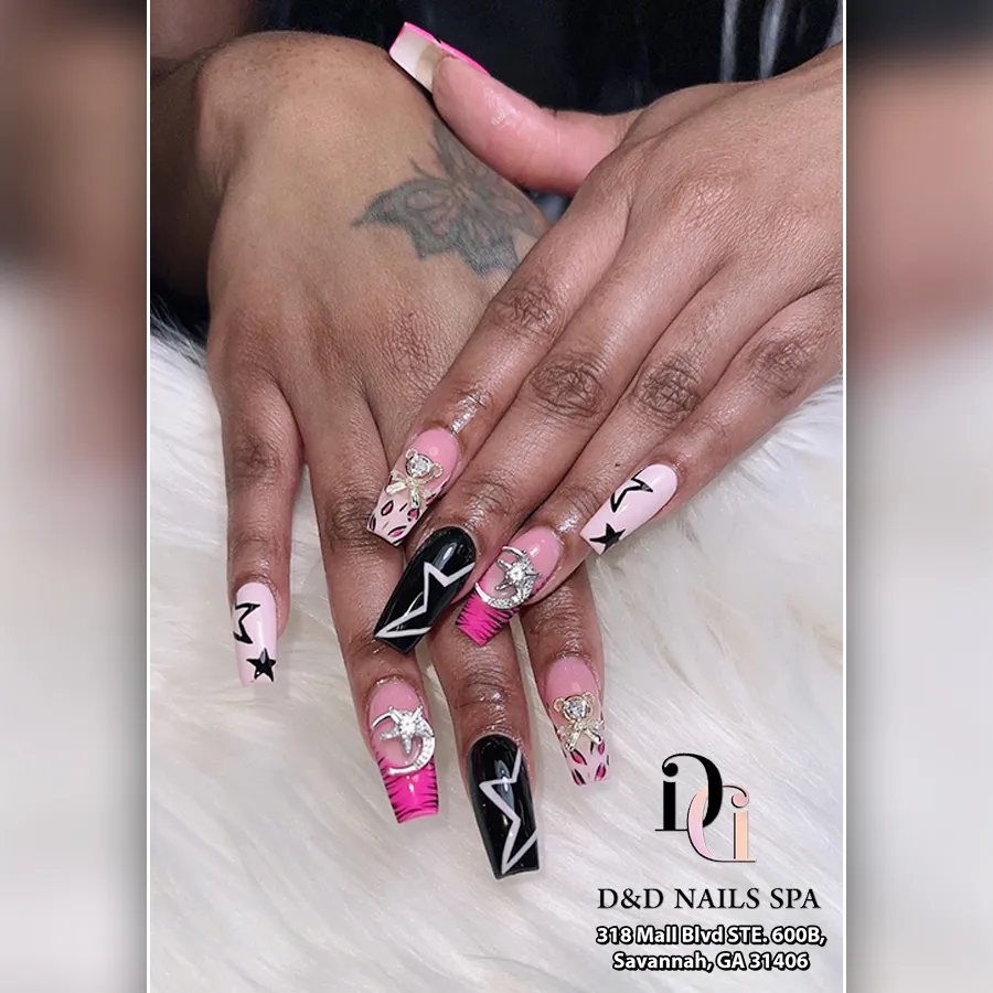 Trendy nail design