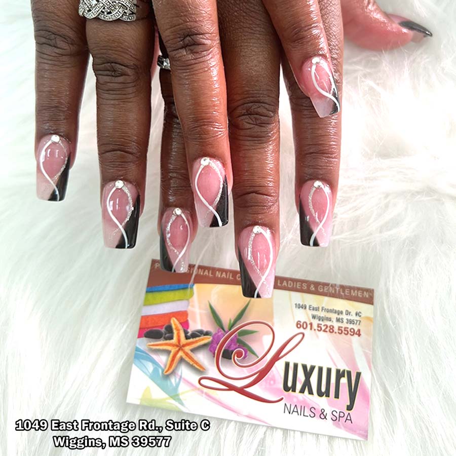 Luxury-Nails-Spa-in-Wiggins-Mississippi-39577