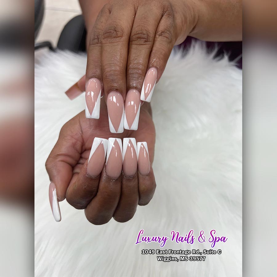 Luxury-Nails-Spa-in-Wiggins-Mississippi
