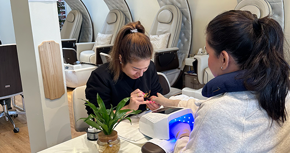 https://nz-website-media-r2-pub.gocheckin.net/15497-10131/page/about-WhiteDaisyNailSpa_2-20057.png