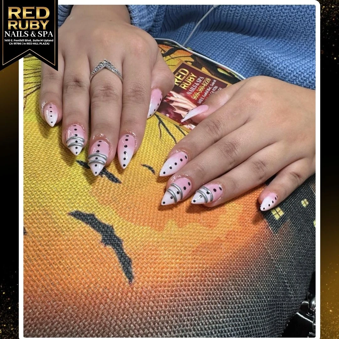 RED Ruby Nails & Spa 