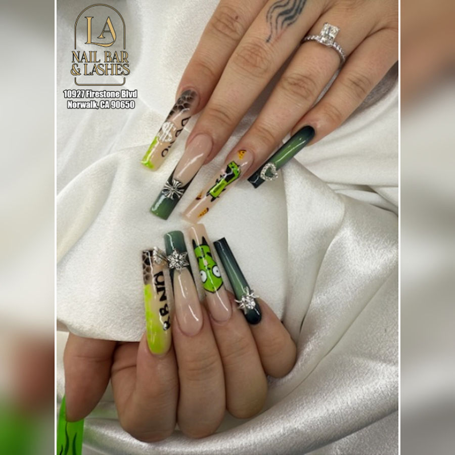 LA Nail Bar & Lashes (1)