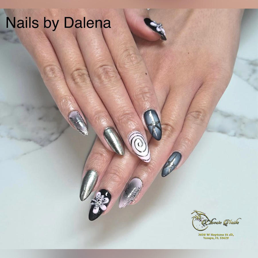 Trendy nail design