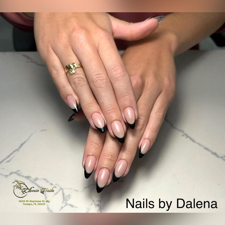 Trendy nail design