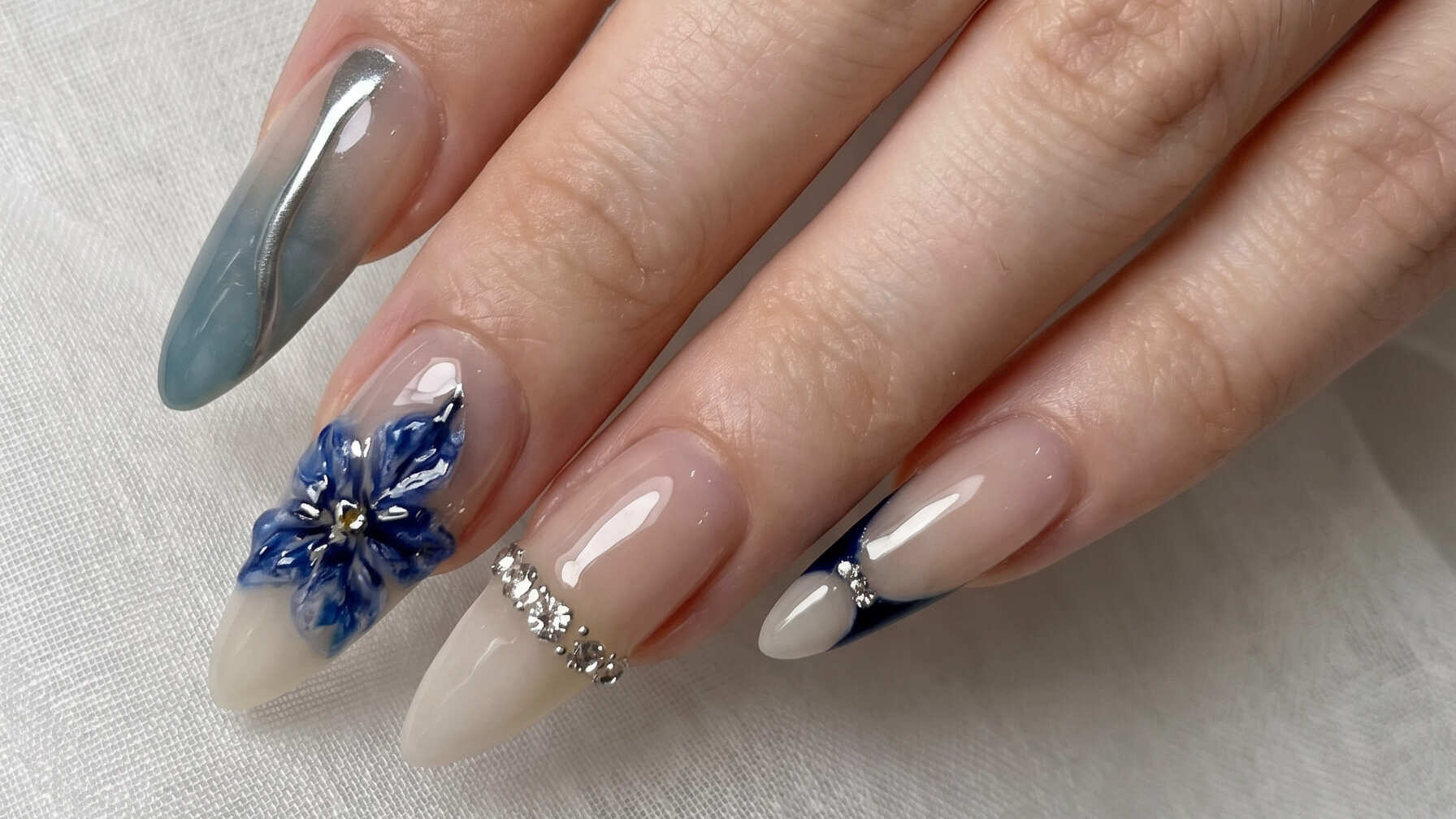 nails 1