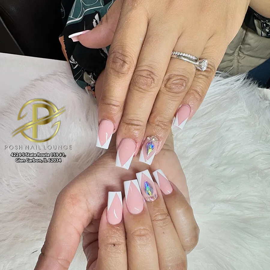 POSH NAIL LOUNGE (2)