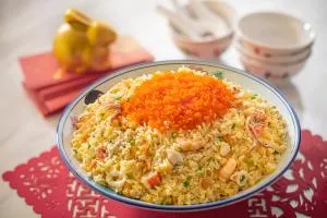 Cơm Chiên Hải Sản – Món ngon no bụng, đậm đà, dễ ghiền tại Bạch Đằng - Vietnamese Seafood Fried Rice – Satisfying, Flavorful, and Full of Freshness