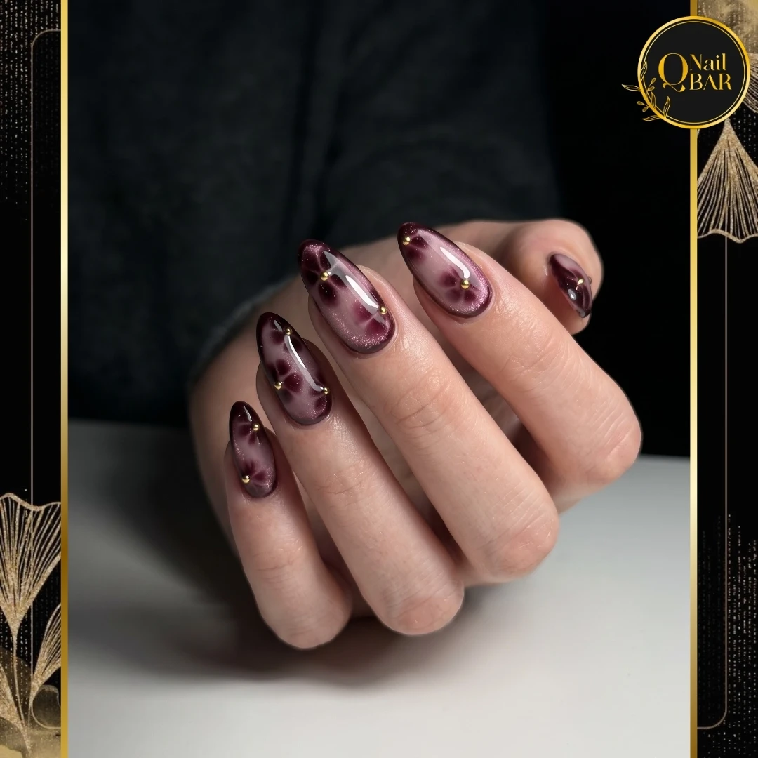  Q NAIL BAR