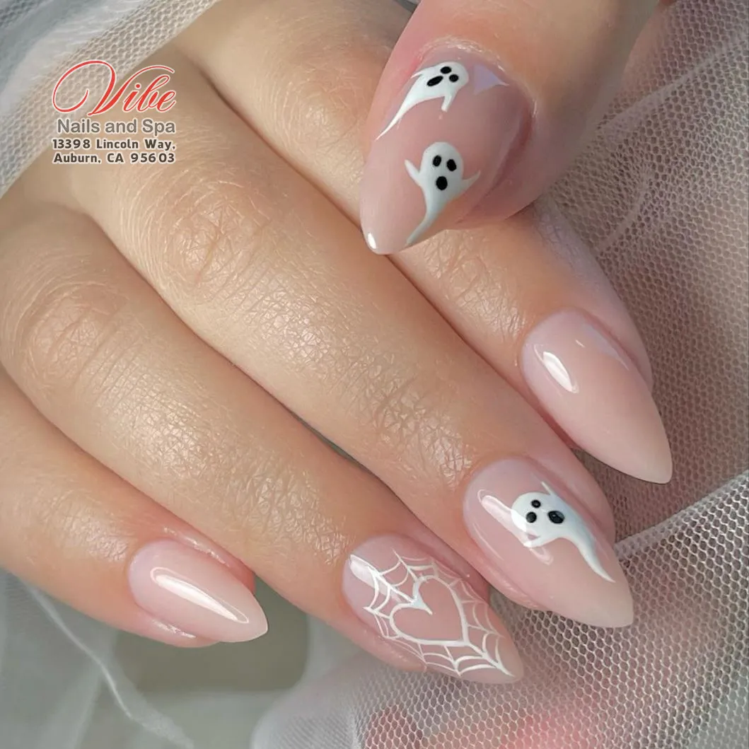 Vibe Nails and Spa 171025 (2)