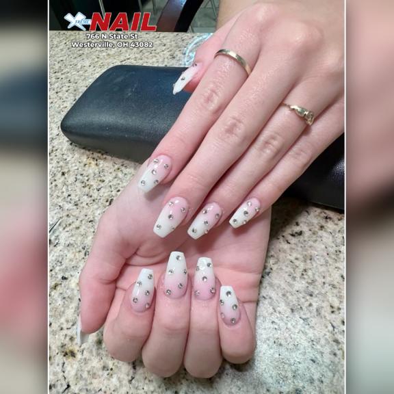 What are the reviews of the customers after using nail services at  Xtreme Nails | nail salon 43082