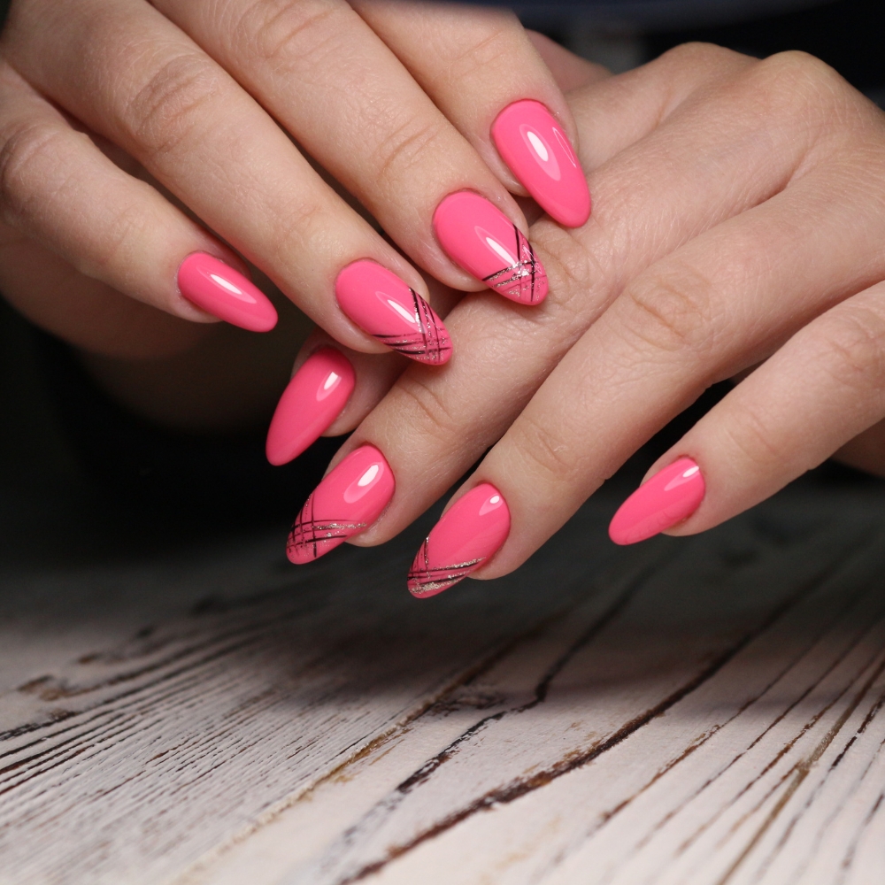 Shiny Nail Bar in Casselberry, FL 32707