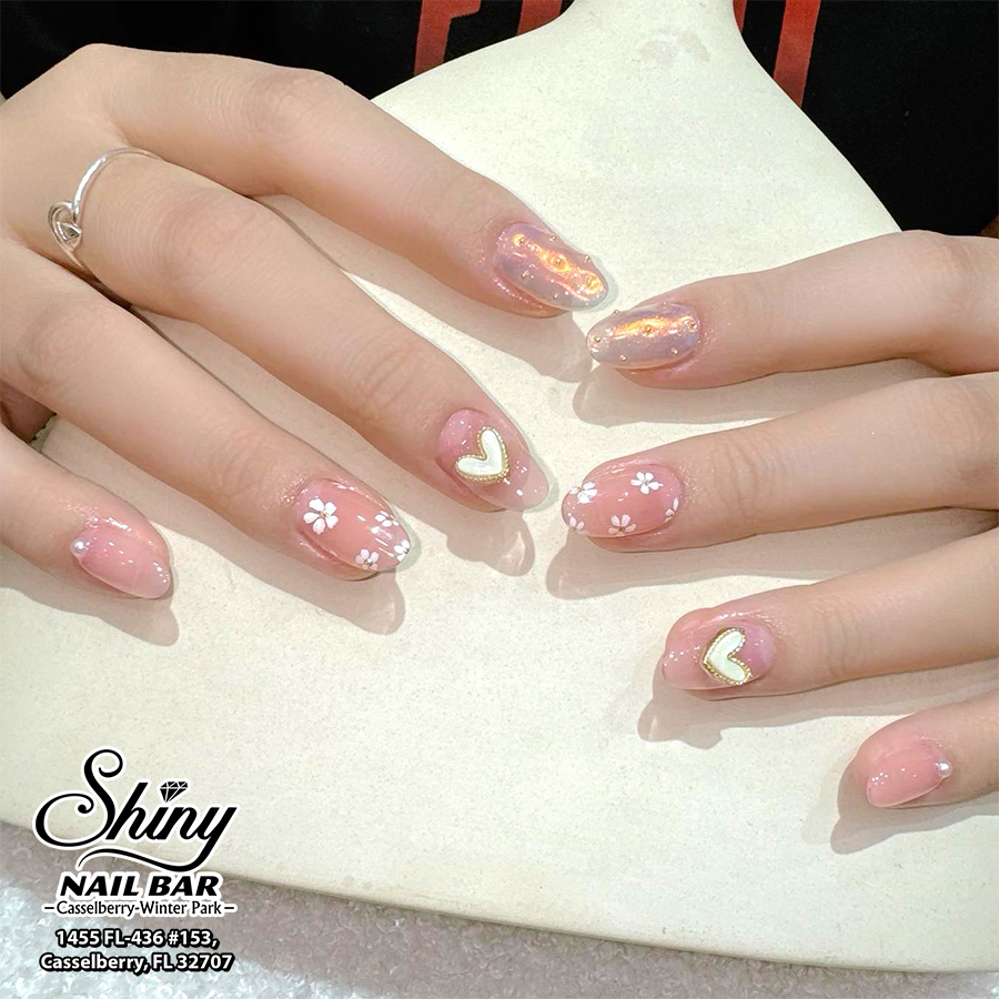 Shiny-Nail-Bar-in-Casselberry