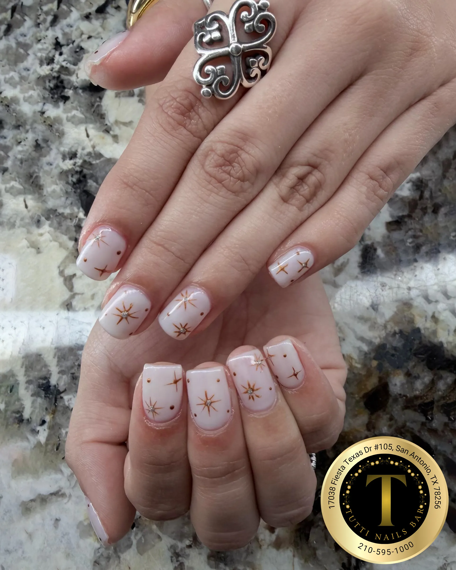 Tutti Nails Bar