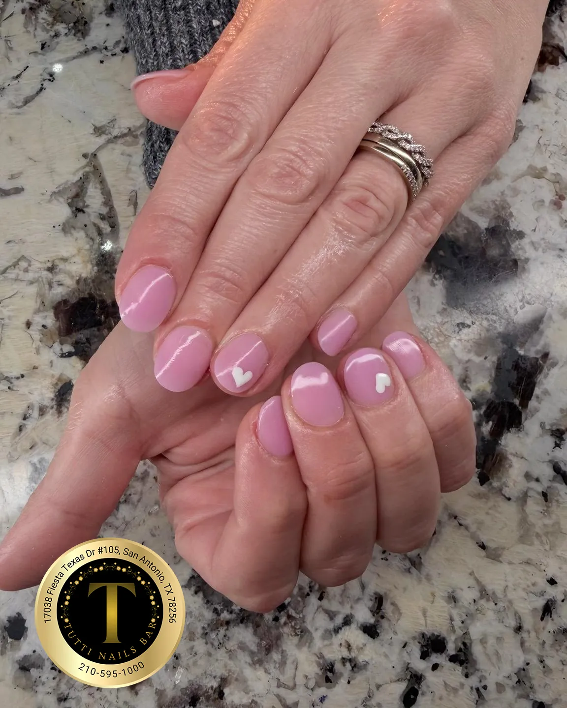 Tutti Nails Bar