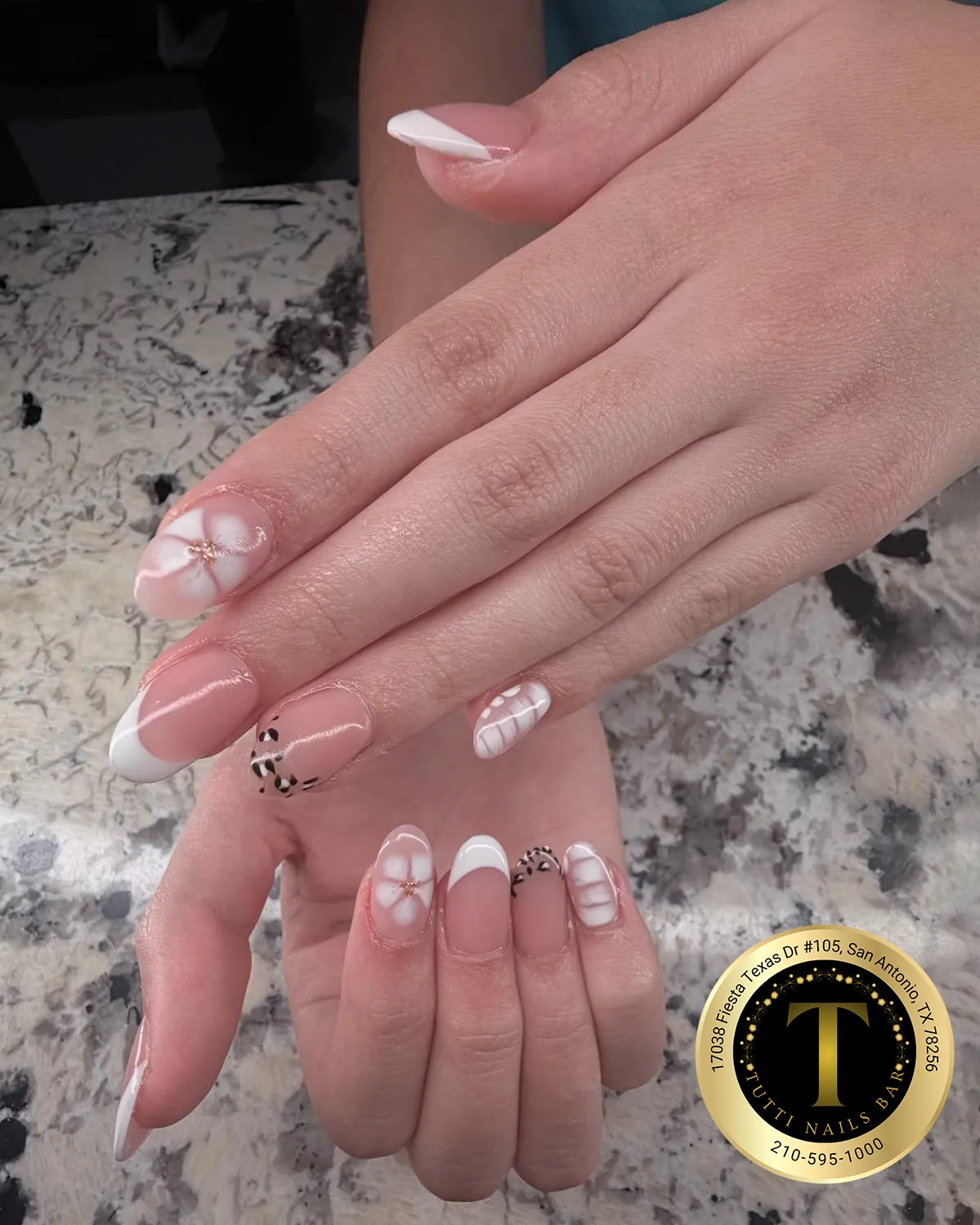 Tutti Nails Bar