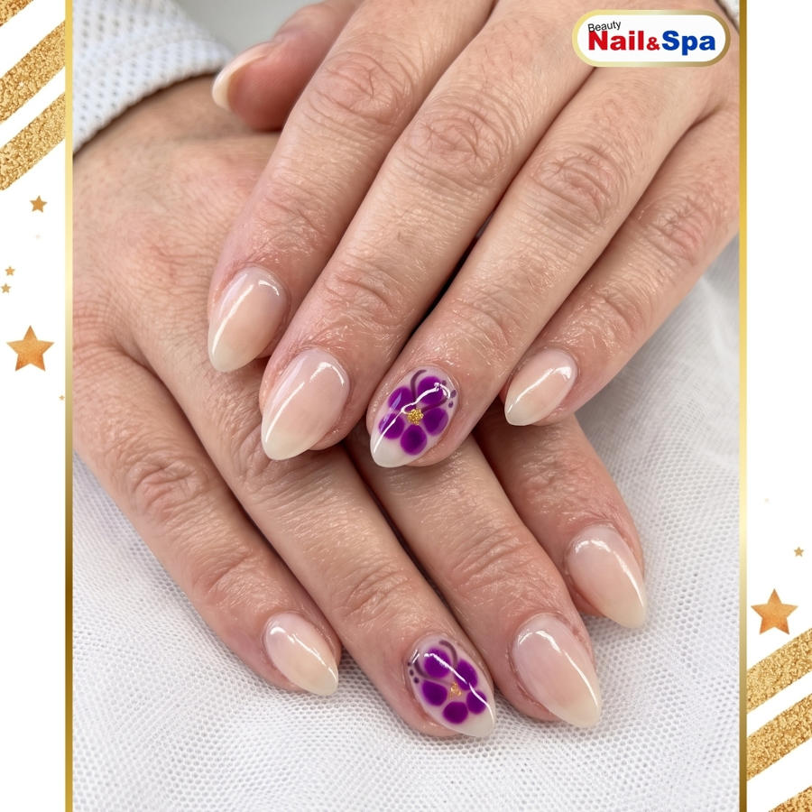 Trendy nail design