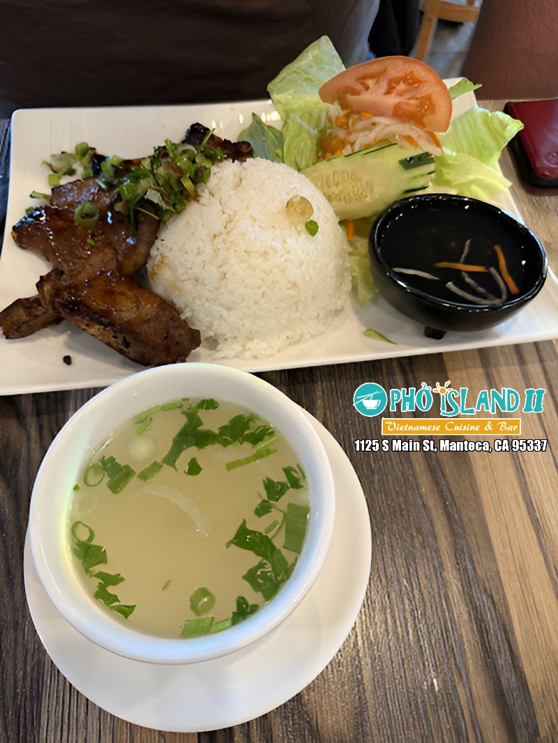 Pho Island II 10092025