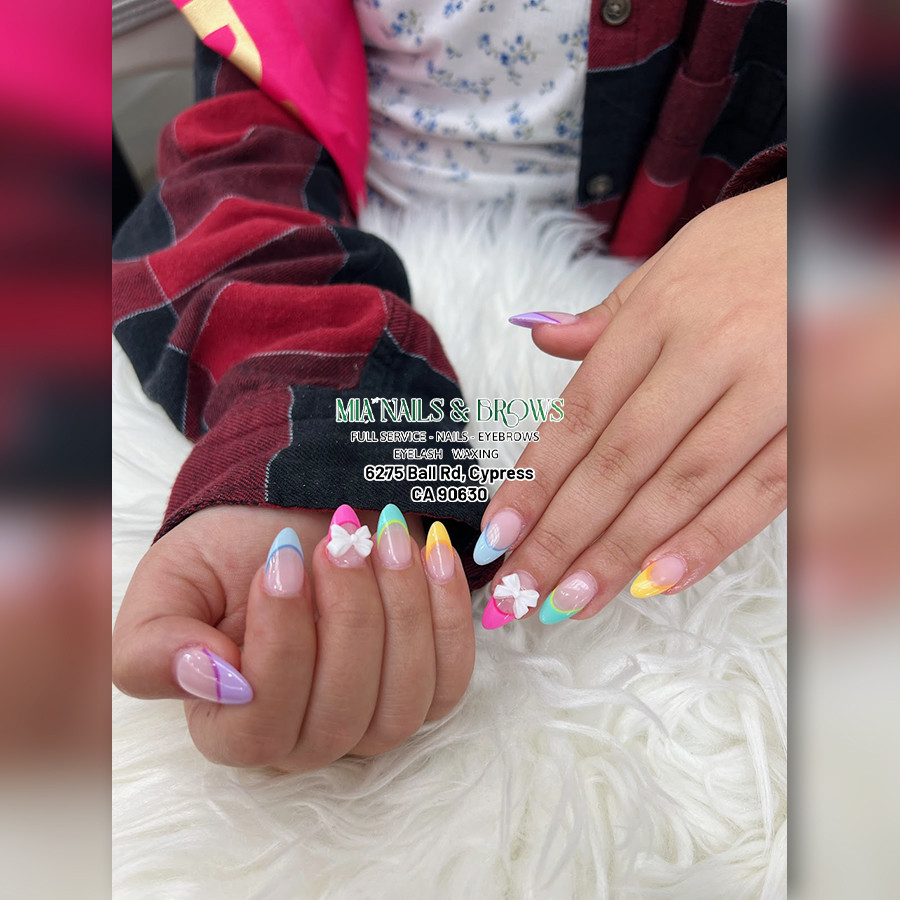 Mia Nails & Brows (1)