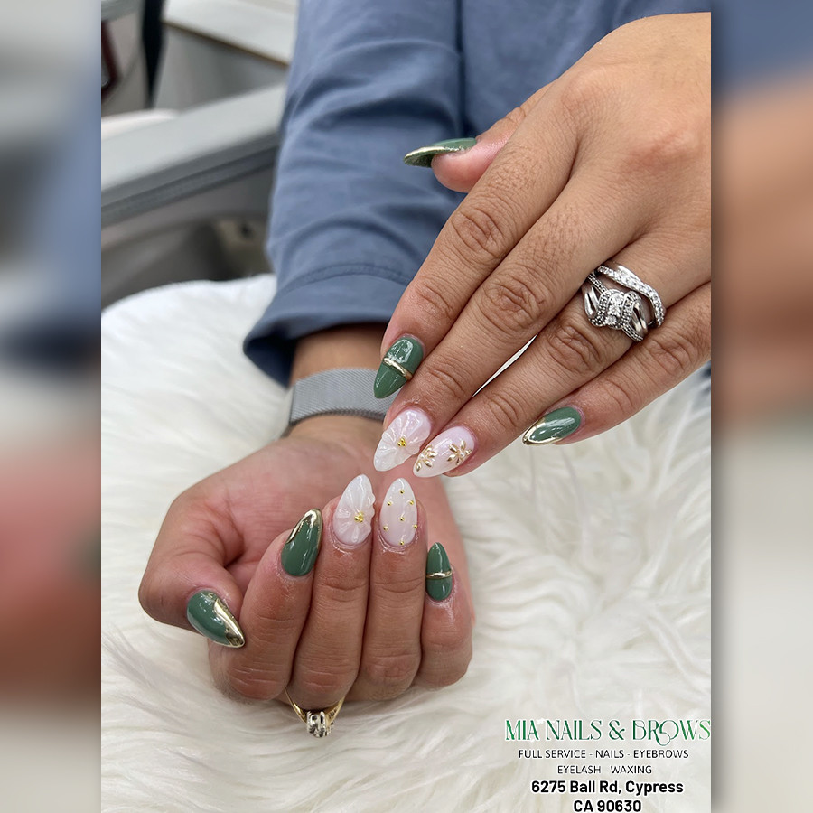 Mia Nails & Brows (4)