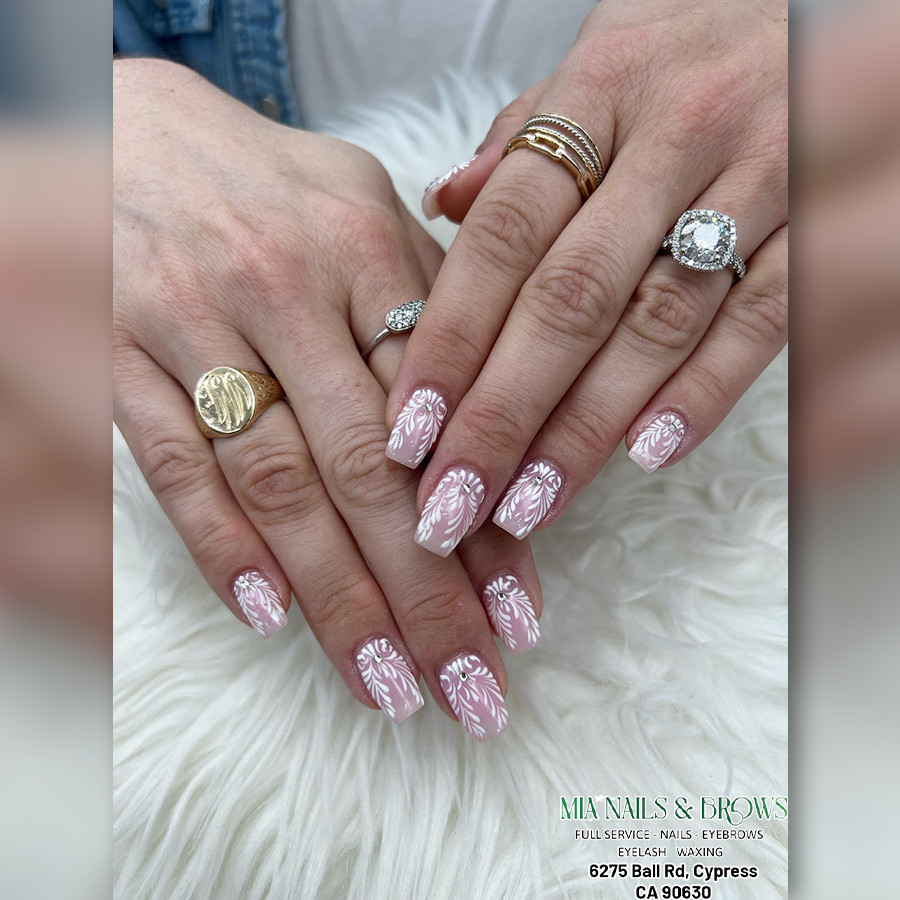 Mia Nails & Brows (6)