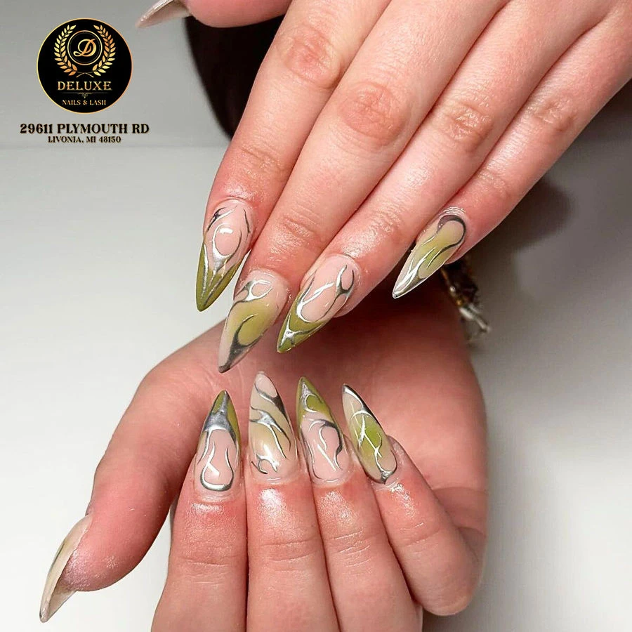 Deluxe Nails Spa & Lash Salon on Plymouth Rd, Livonia, MI 48150