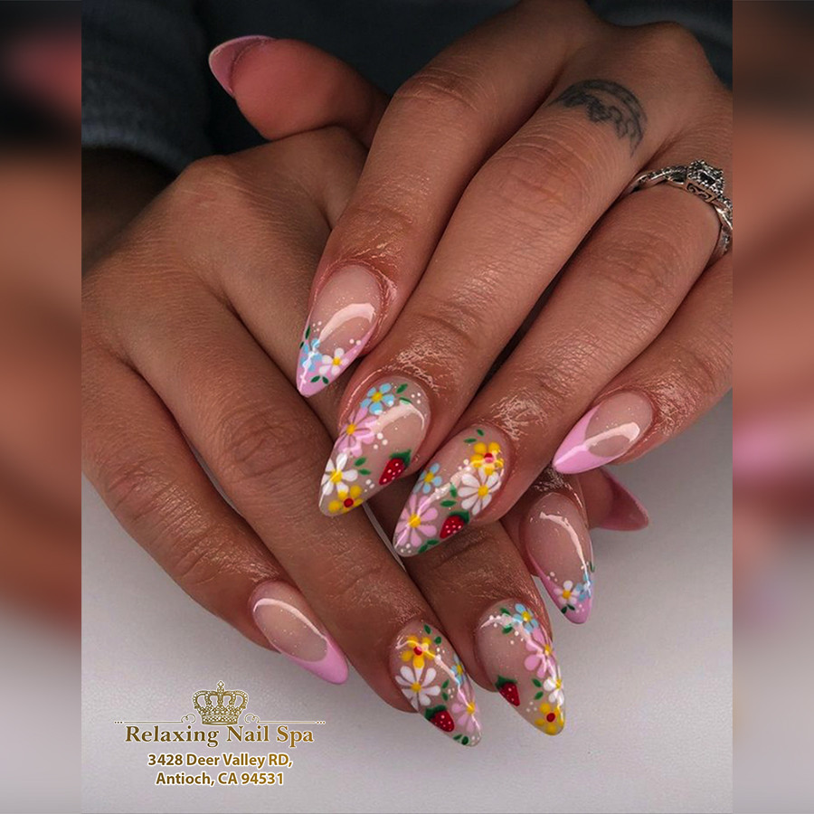 Relaxing Nail Spa (21)