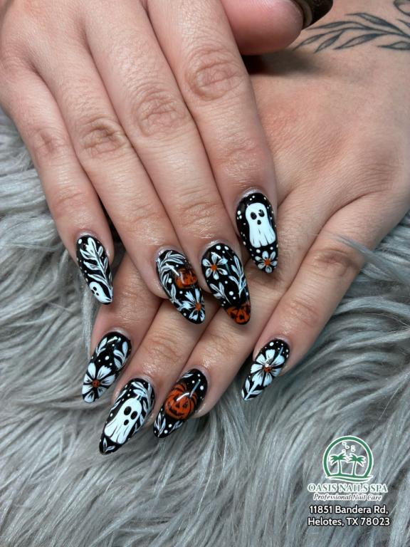 Get Ready for Spooky Season: The Ultimate Guide to Halloween Nails 2025