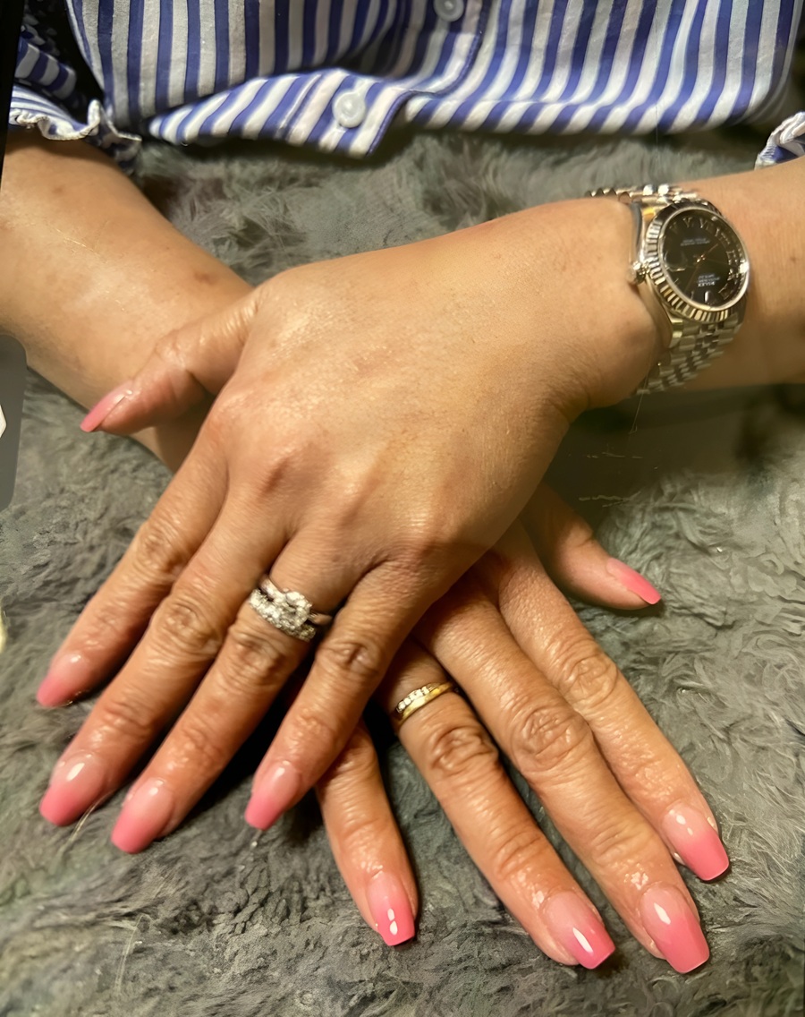 L & T Nails