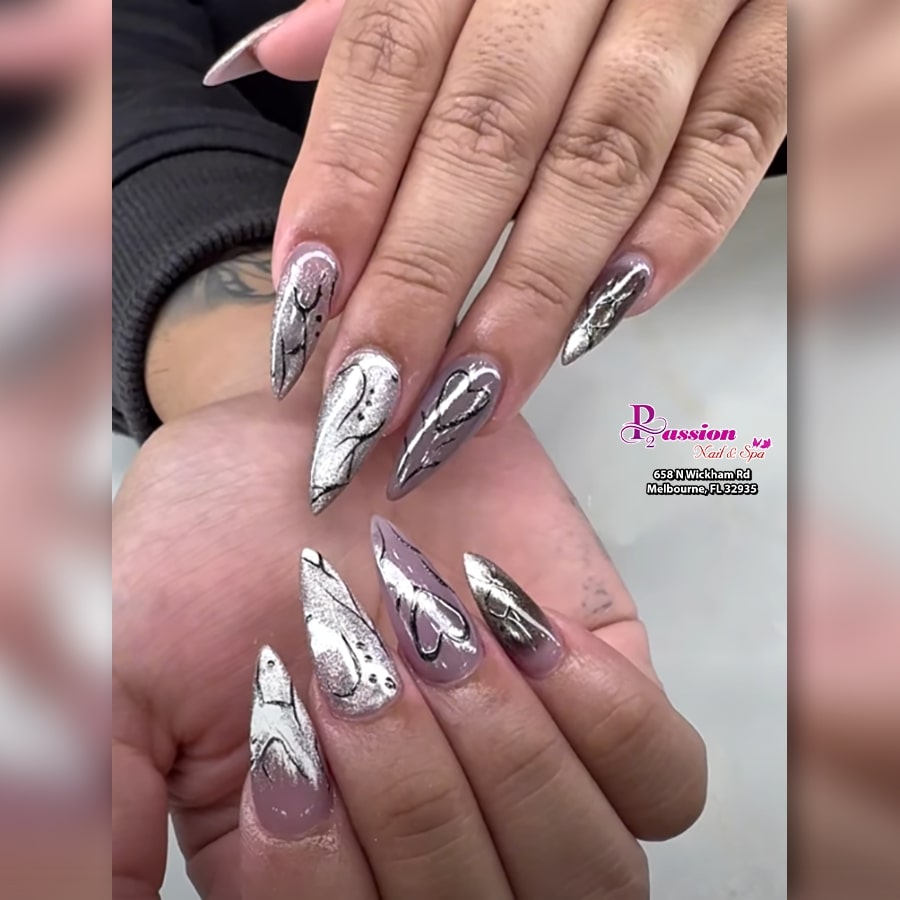 Trendy nail design