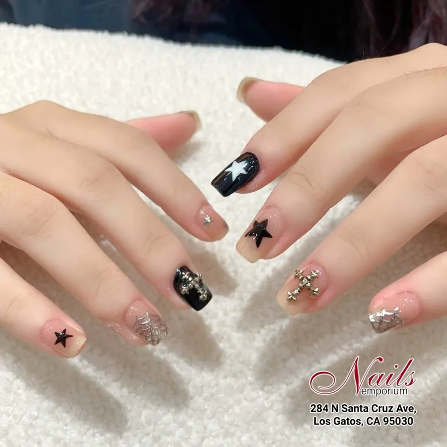 Nails Emporium