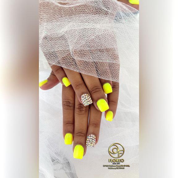 Spring Nail Colors 2025: Transform Your Nails at Floreo Nail Spa in Fulshear, TX