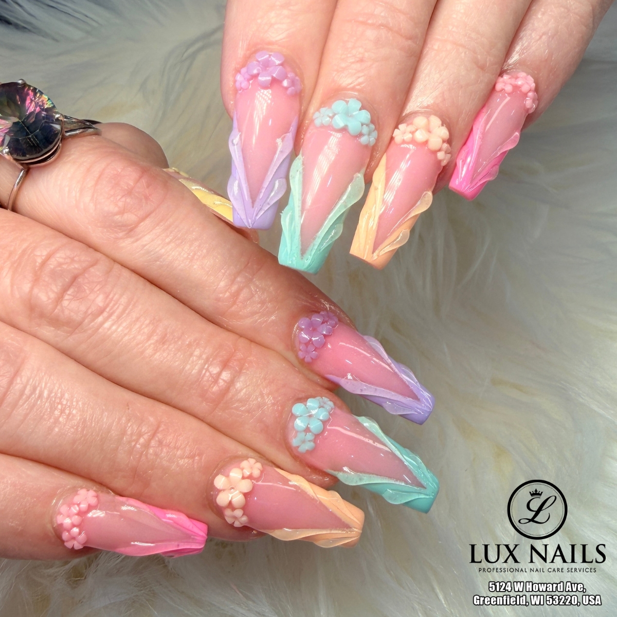 Lux Nails