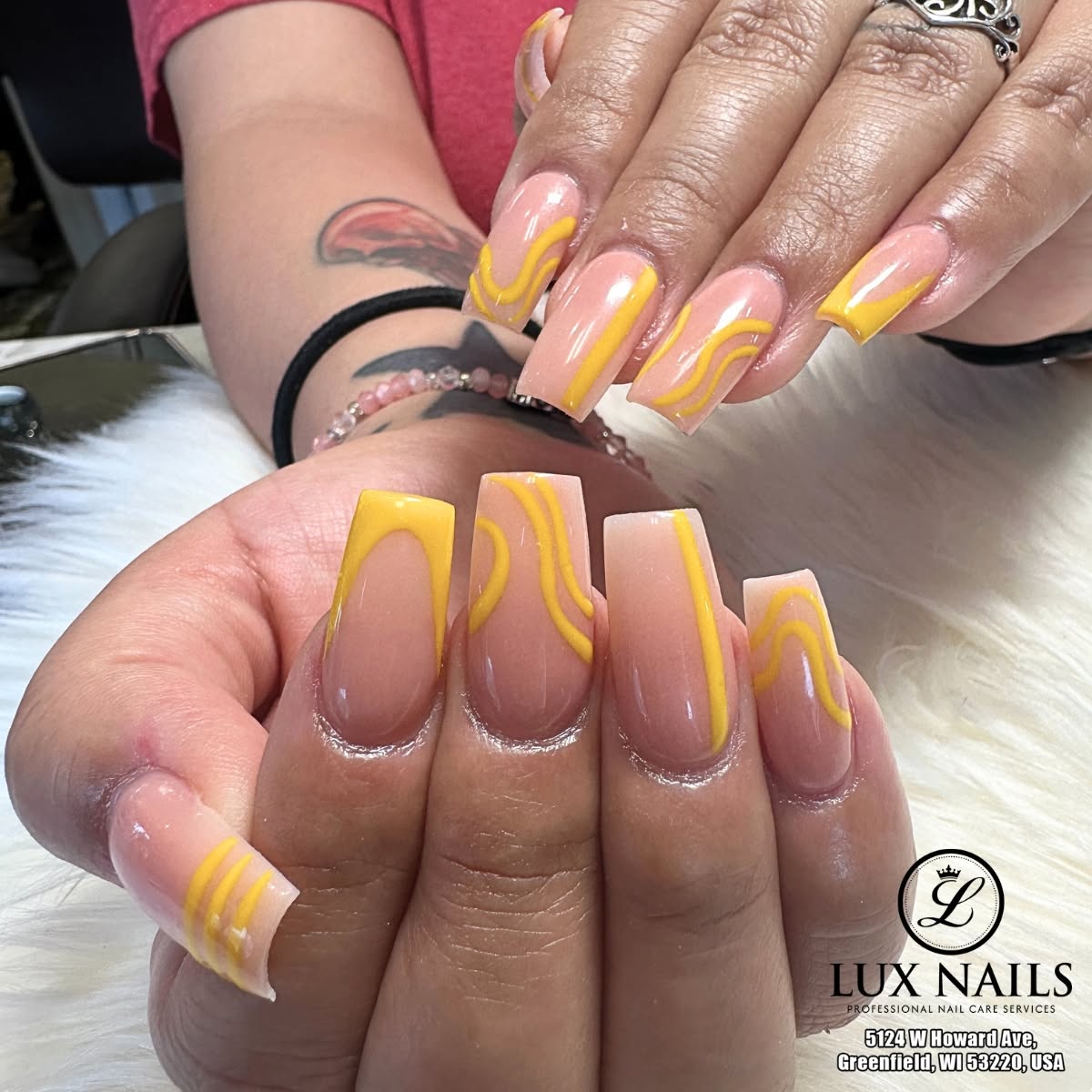 Lux Nails