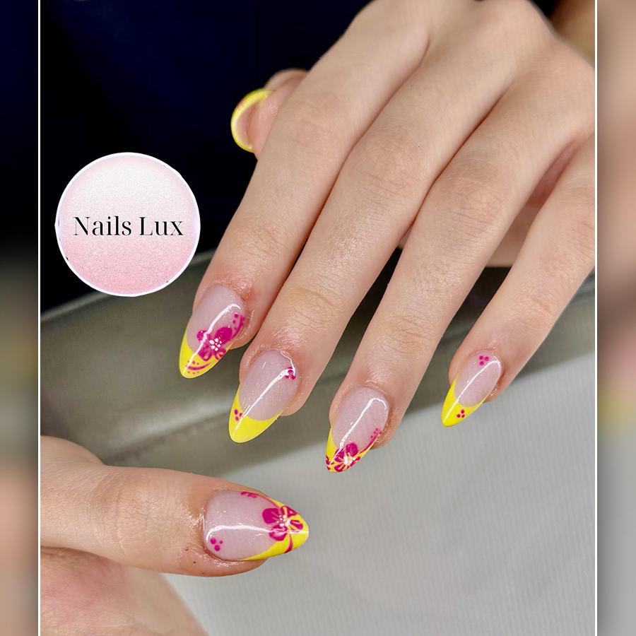 Floral Summer Nails 2025: Gorgeous & Fresh