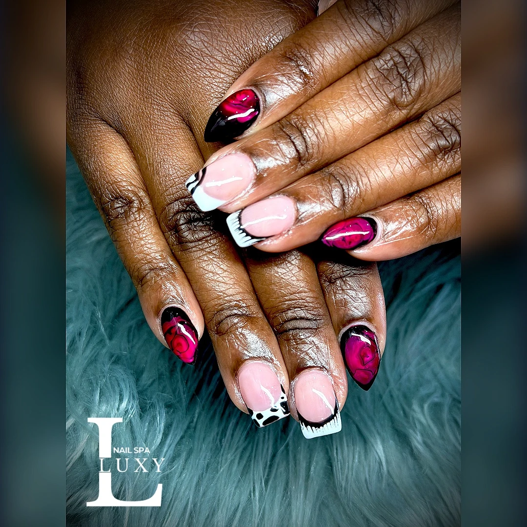Luxy Nail Spa