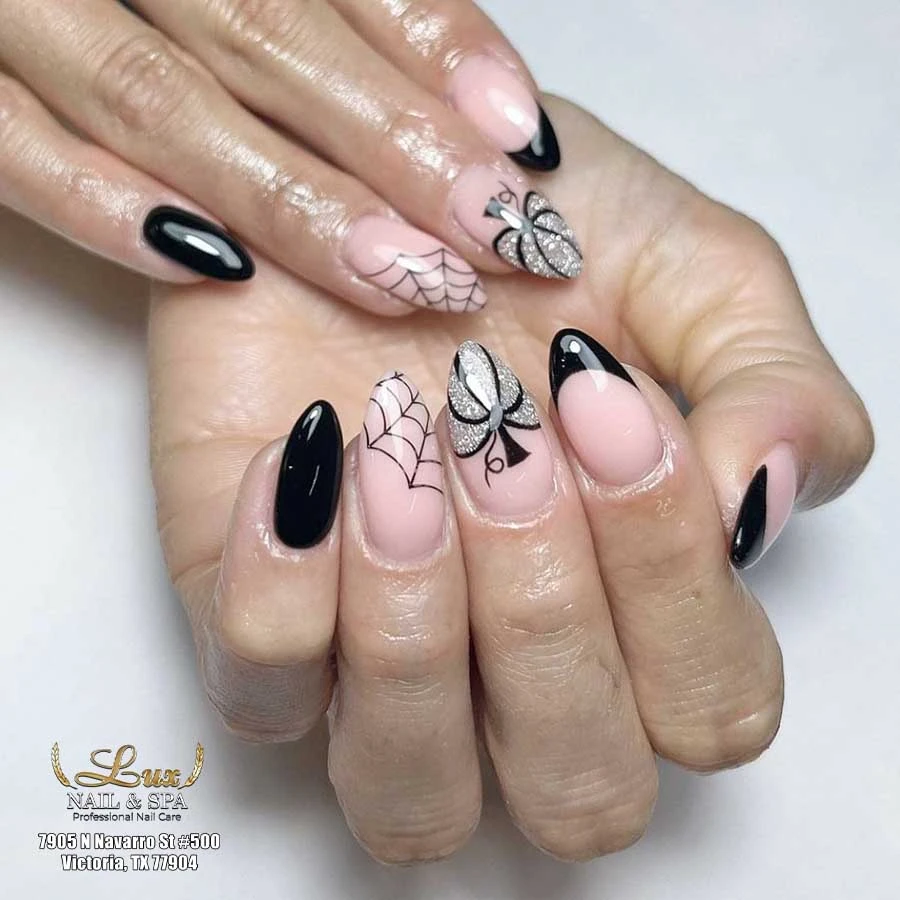 Lux Nails & Spa