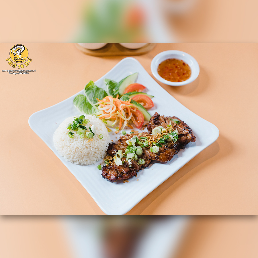 com-tam-at-pho-79-dc