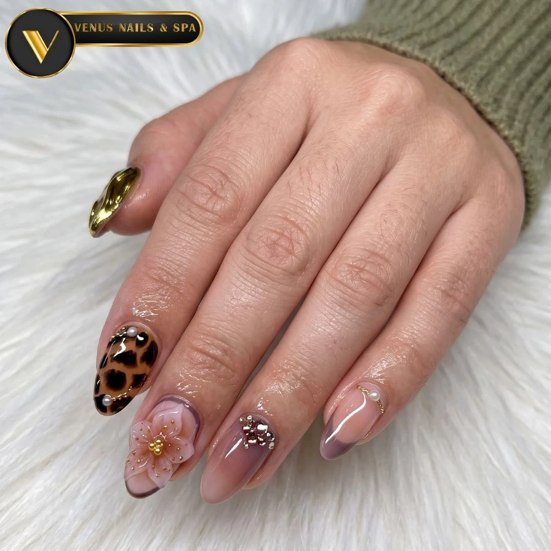  Venus Nails & Spa