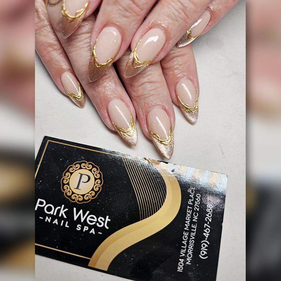 Trendy nail design