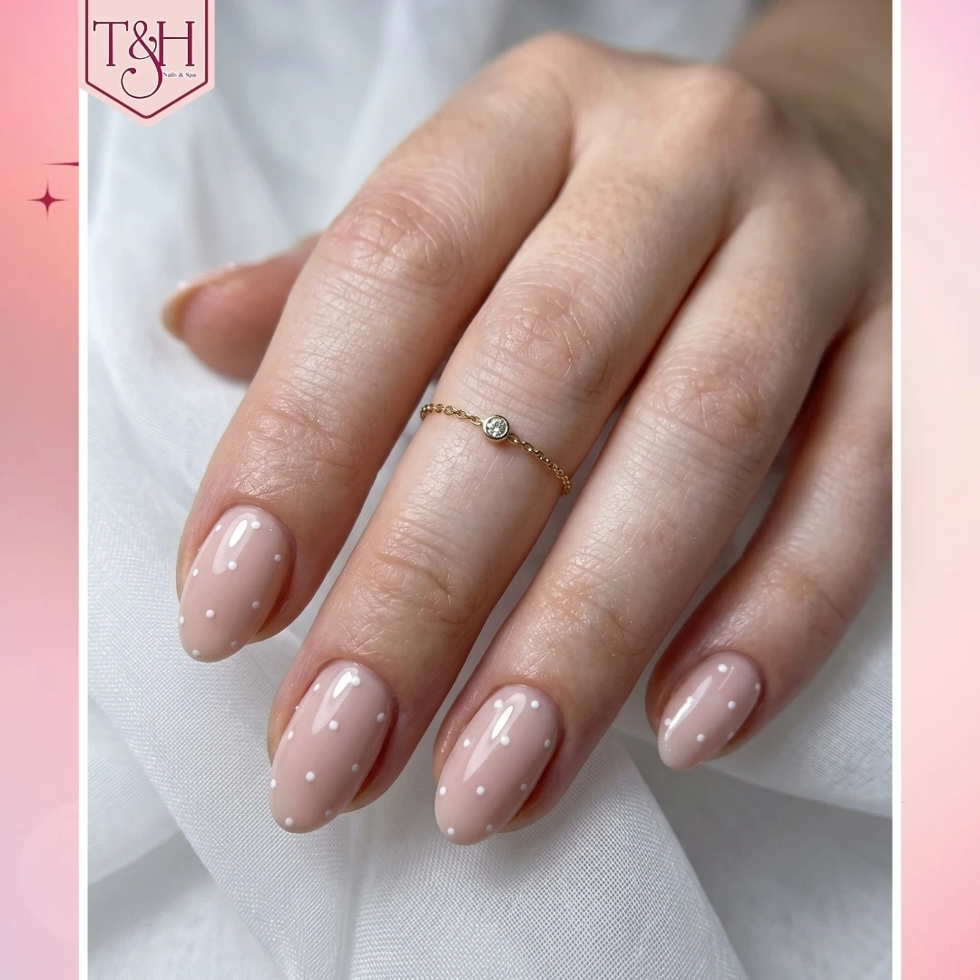T & H Nails And Spa