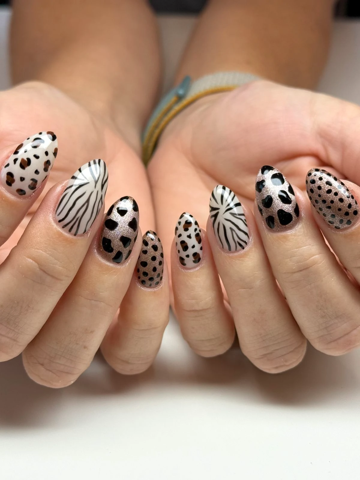 Vivian's Nails Studio in Phoenix, AZ 85023 Vivian's Nails Studio in Phoenix, AZ 85023
